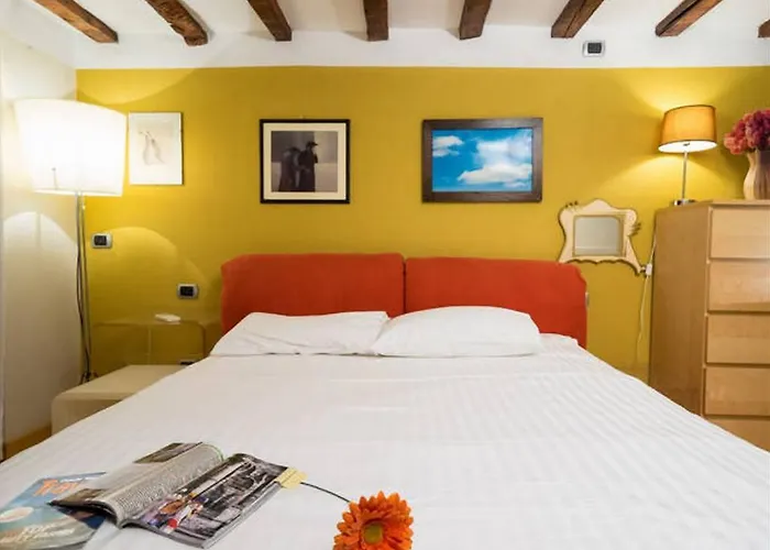Guesthost - Mm1 Porta Venezia - Stylish Flat Milan